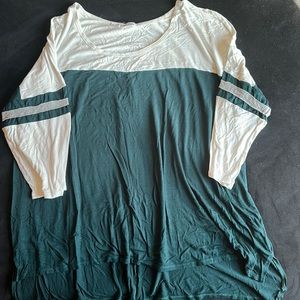 Maurices Sz 3 baseball tee